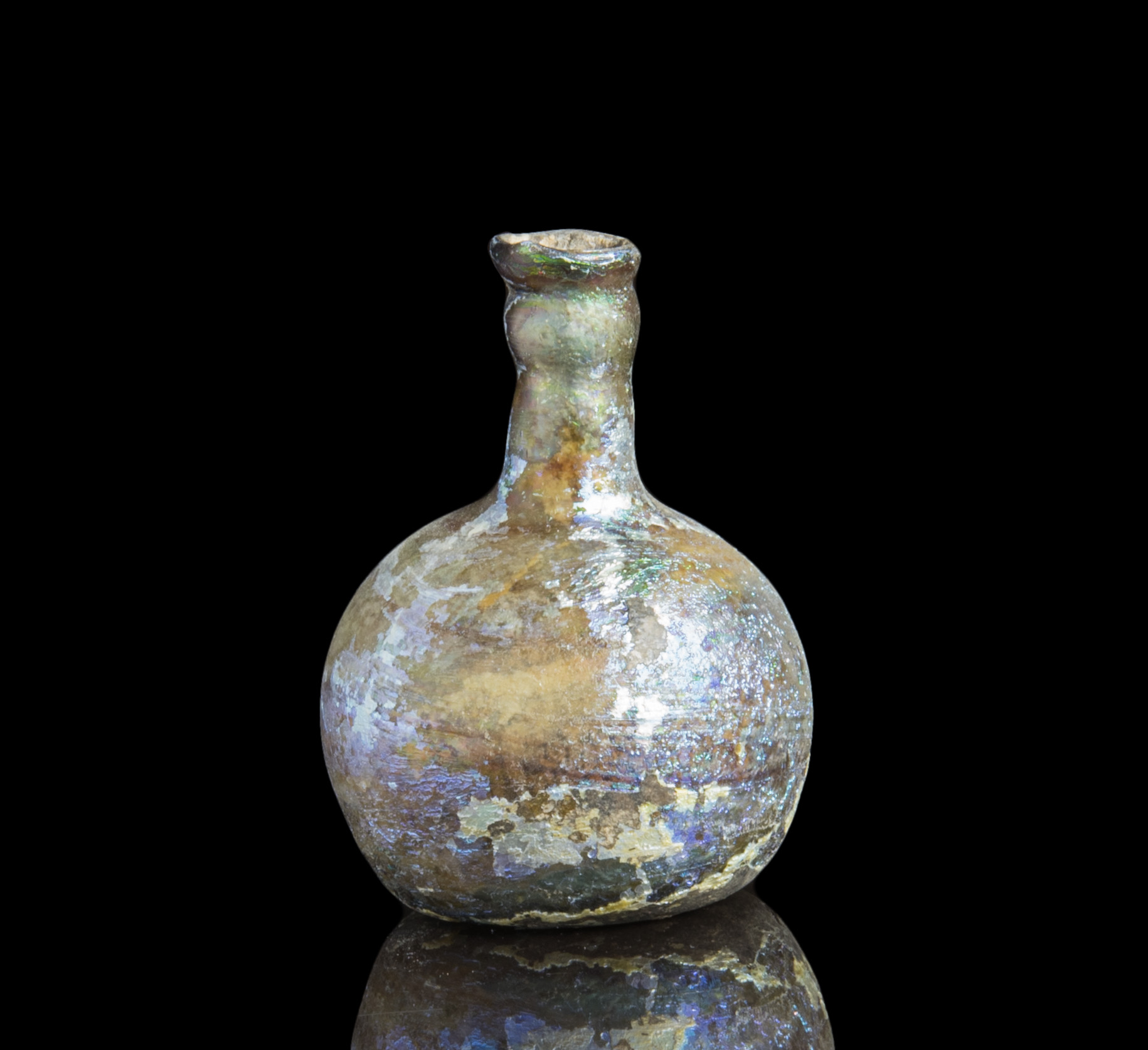 Ancient Roman glass cosmetics flask with pretty iridescence - Image 3